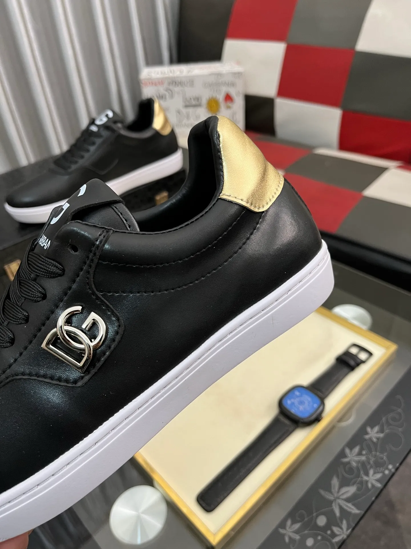 Men's Men's Shoes💰420⌚️⌚️Dolce&Gabbana••DG✔️Men's Sports•Casual Shoes. Original goods from top counters. Original imported cowhide, multi-material splicing design ➕Imported cowhide lining, cowhide feet ➕Original TPR elastic outsole. Size: 38-46